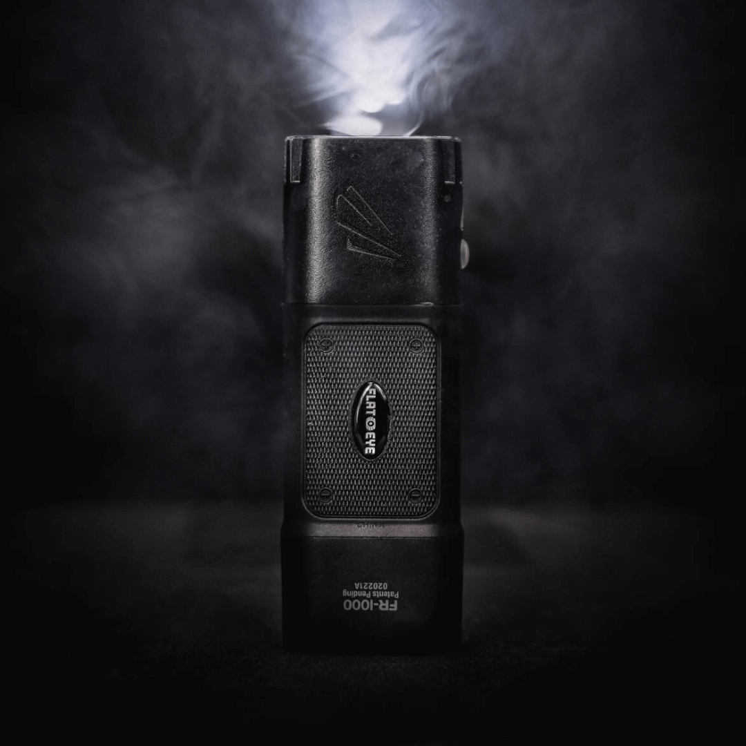 FLATEYE™ Rechargeable FR-1000 Flashlight - 1025 Lumens – Panther FLATEYE™ Rechargeable FR-1000 Flashlight - 1025 Lumens – Panther